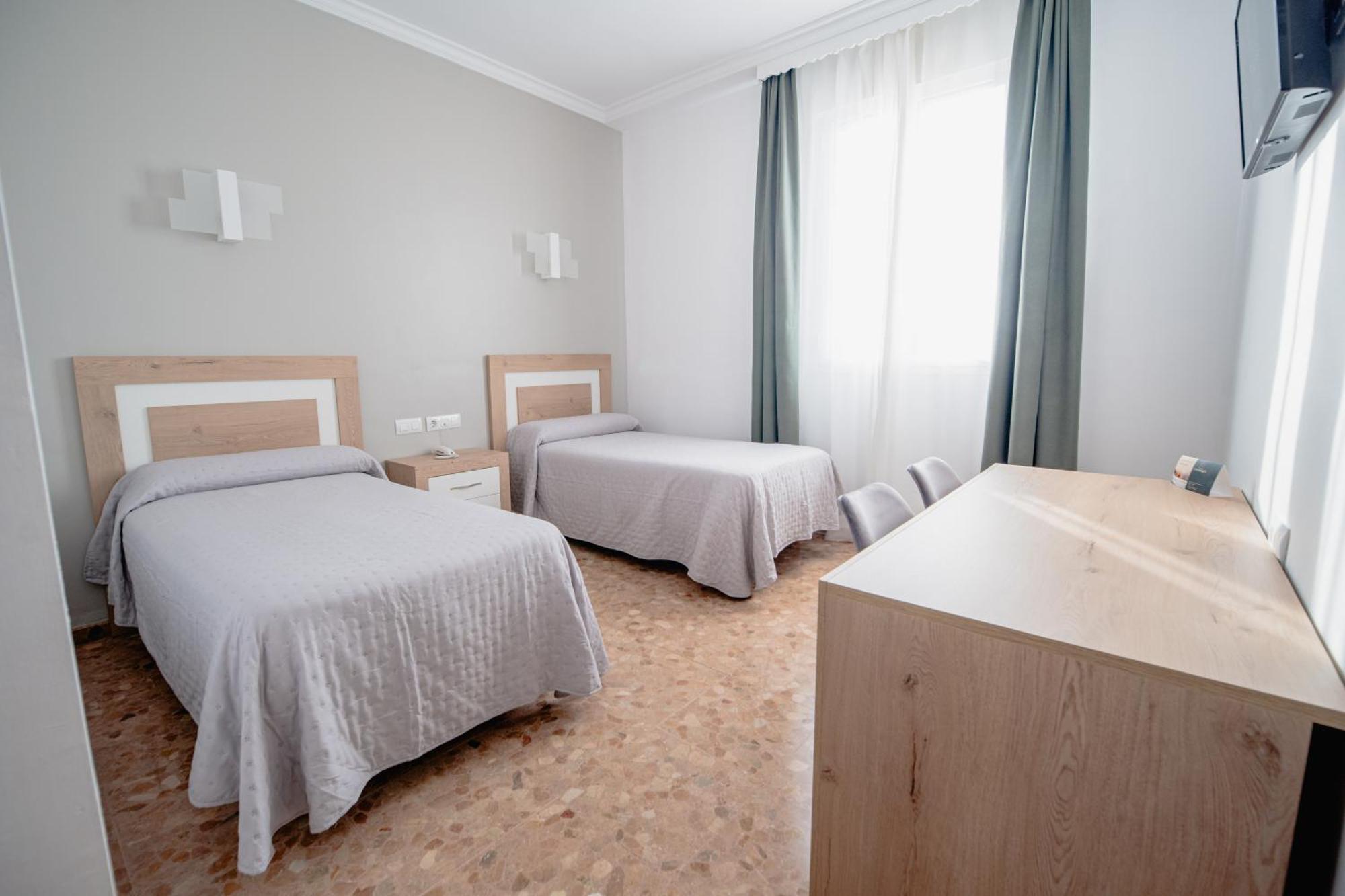 Hotel Chamizo El Arahal Екстер'єр фото