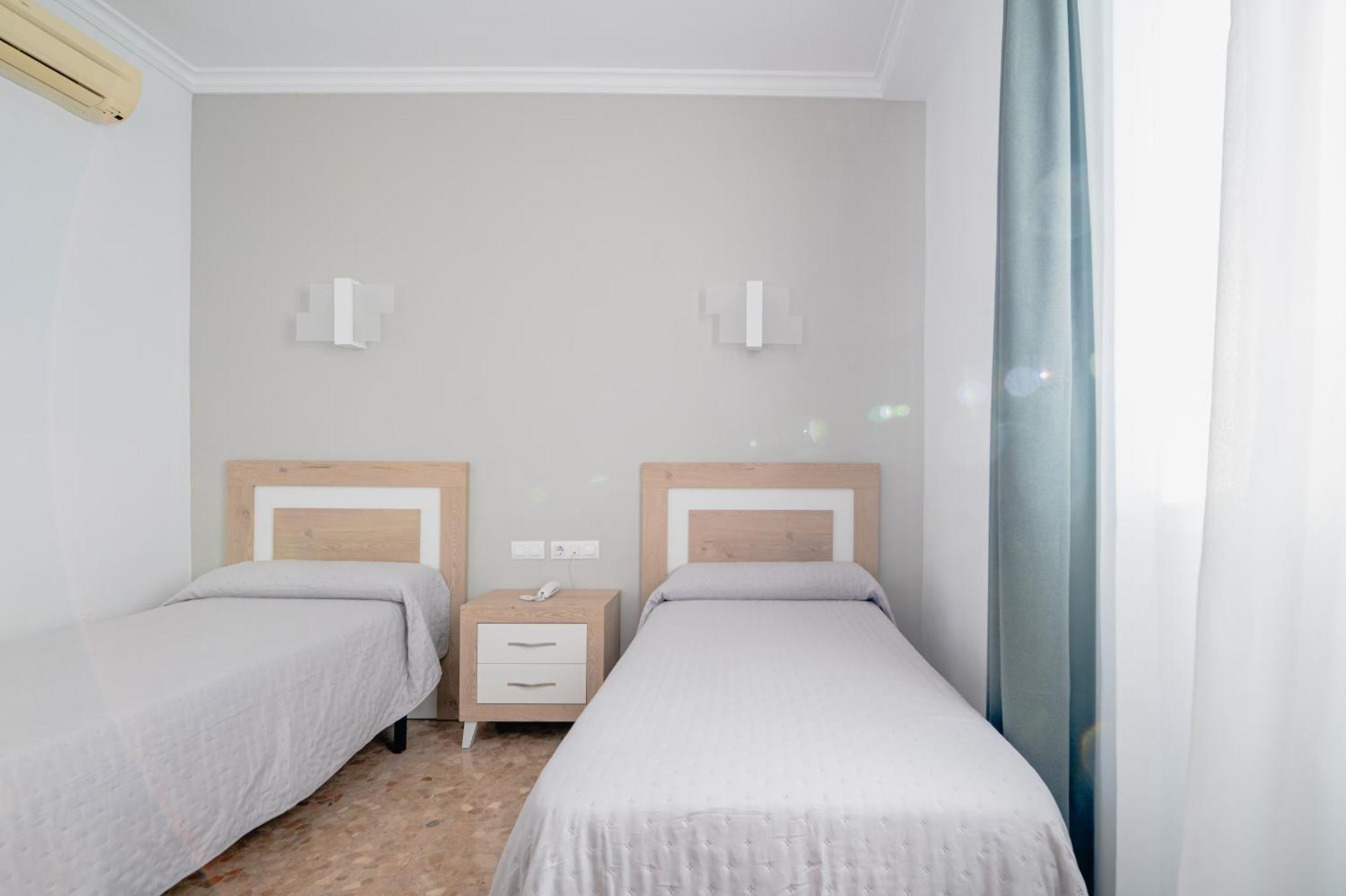 Hotel Chamizo El Arahal Екстер'єр фото