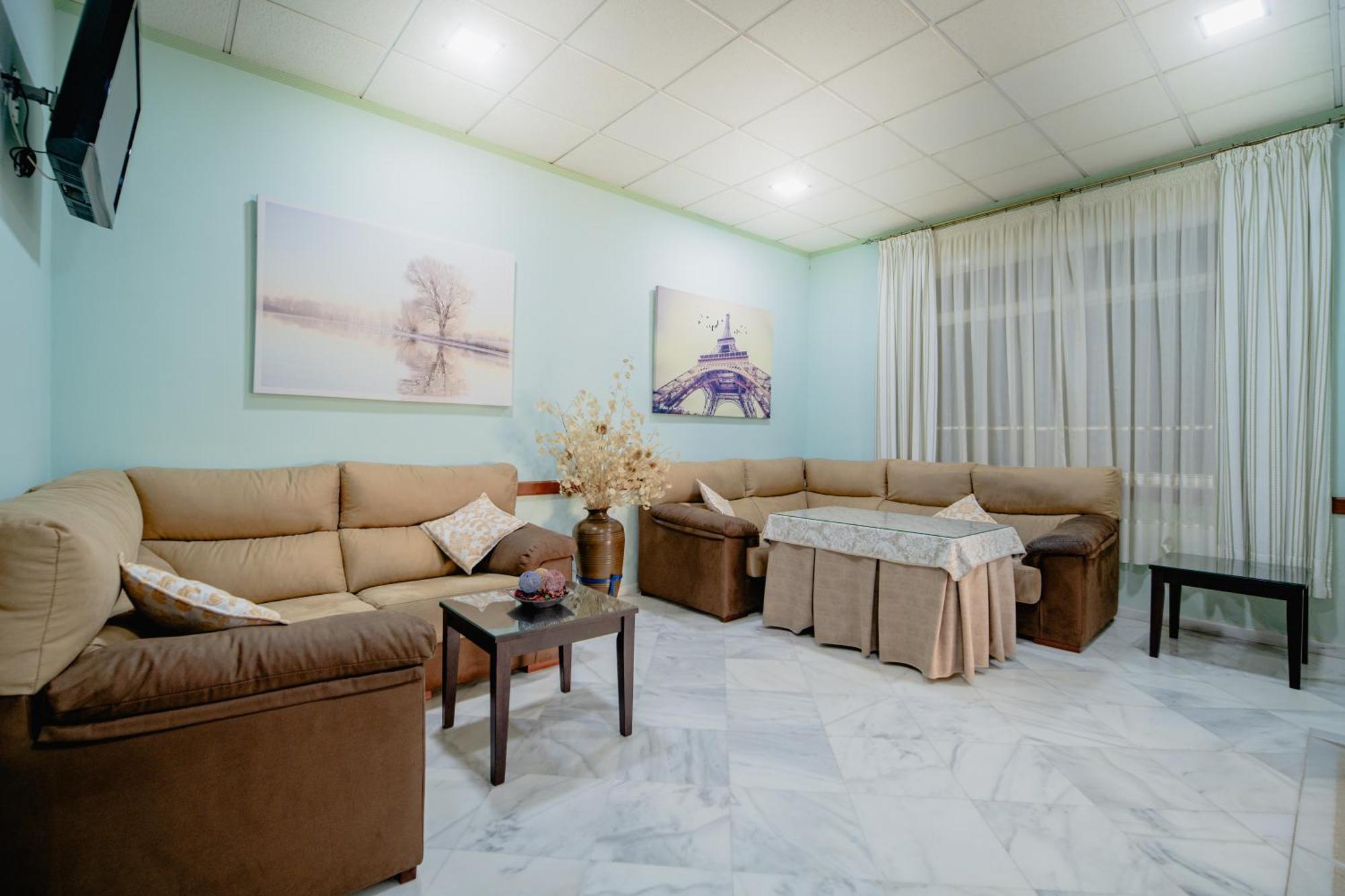 Hotel Chamizo El Arahal Екстер'єр фото